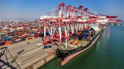 Chinas Import- und Exportwert überstieg im ersten Oktober 34 Billionen Yuan